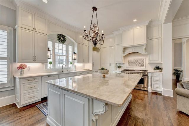 4008 St Georges Court, Duluth, GA 30096