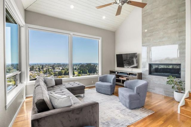 3660 Tiffani Court, Santa Cruz, CA 95065