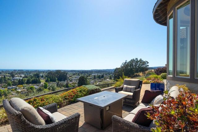 3660 Tiffani Court, Santa Cruz, CA 95065