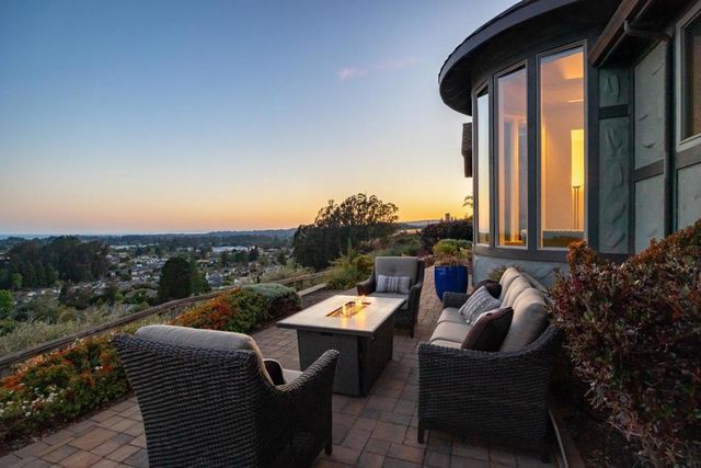 3660 Tiffani Court, Santa Cruz, CA 95065