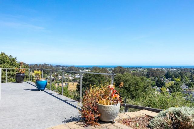 3660 Tiffani Court, Santa Cruz, CA 95065