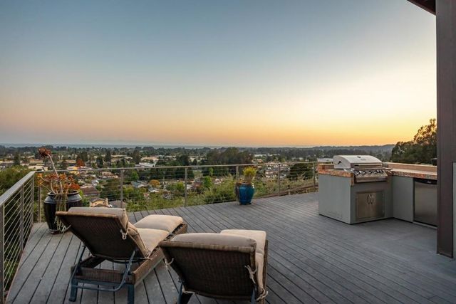 3660 Tiffani Court, Santa Cruz, CA 95065