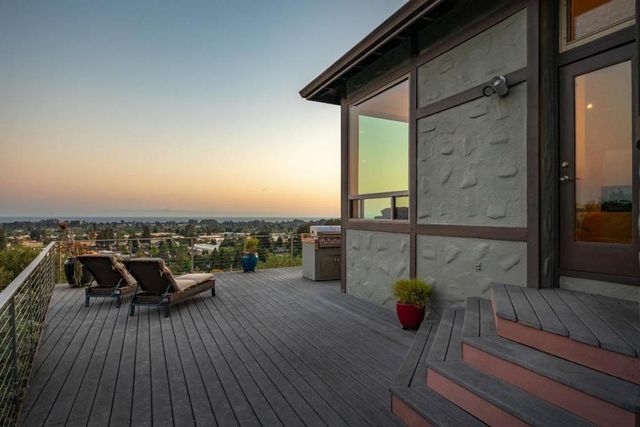 3660 Tiffani Court, Santa Cruz, CA 95065