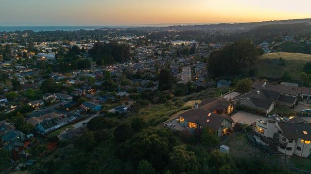 3660 Tiffani Court, Santa Cruz, CA 95065