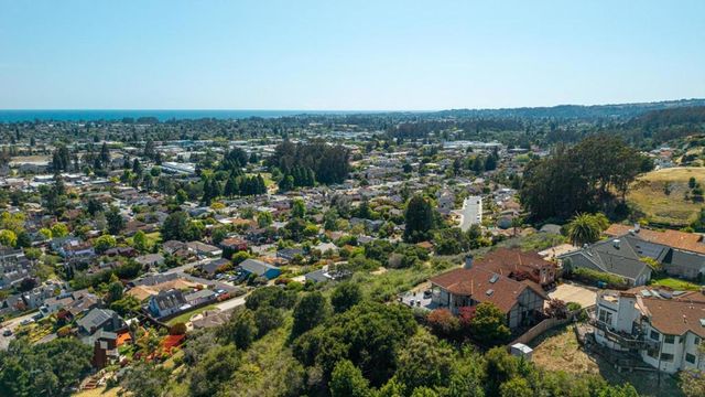 3660 Tiffani Court, Santa Cruz, CA 95065