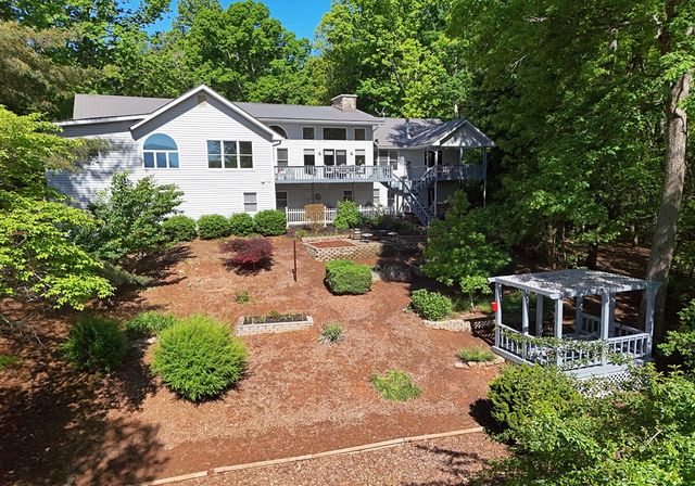 382 Pat Colwell Road, Blairsville, GA 30512