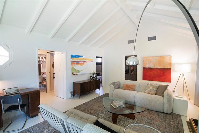 1505 W Parkside Avenue, Burbank, CA 91506