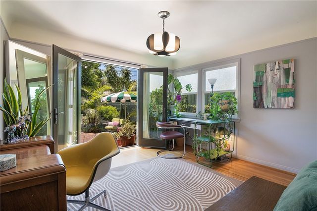 1505 W Parkside Avenue, Burbank, CA 91506