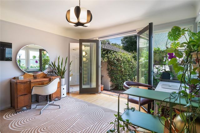 1505 W Parkside Avenue, Burbank, CA 91506
