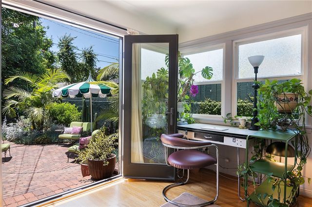 1505 W Parkside Avenue, Burbank, CA 91506