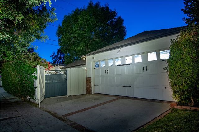 1505 W Parkside Avenue, Burbank, CA 91506