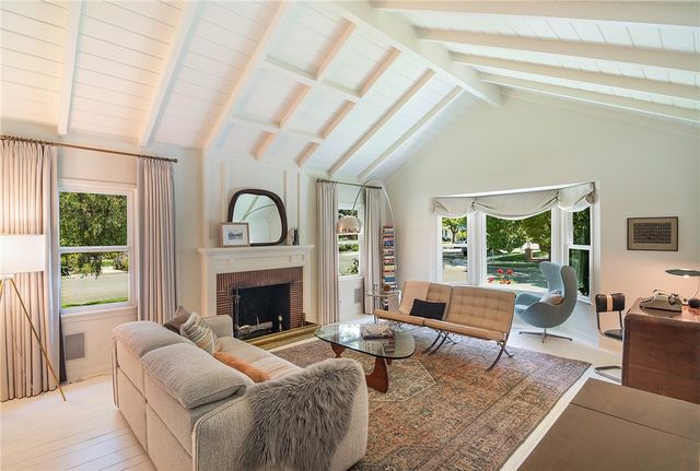1505 W Parkside Avenue, Burbank, CA 91506