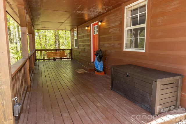 95 Lasso Lane, Waynesville, NC 28785