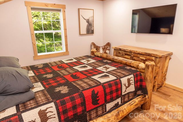 95 Lasso Lane, Waynesville, NC 28785