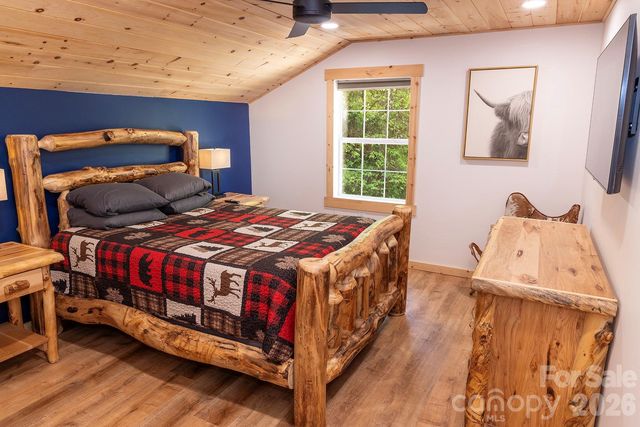 95 Lasso Lane, Waynesville, NC 28785