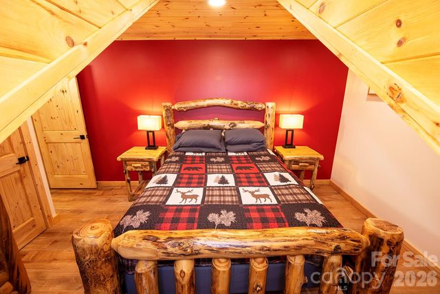 95 Lasso Lane, Waynesville, NC 28785