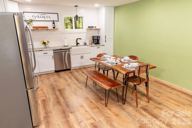 95 Lasso Lane, Waynesville, NC 28785