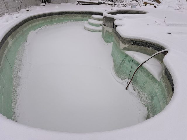 88 Stafford Holland Rd, Wales, MA 01081