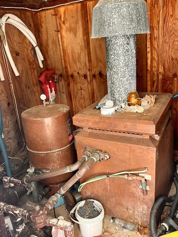 88 Stafford Holland Rd, Wales, MA 01081