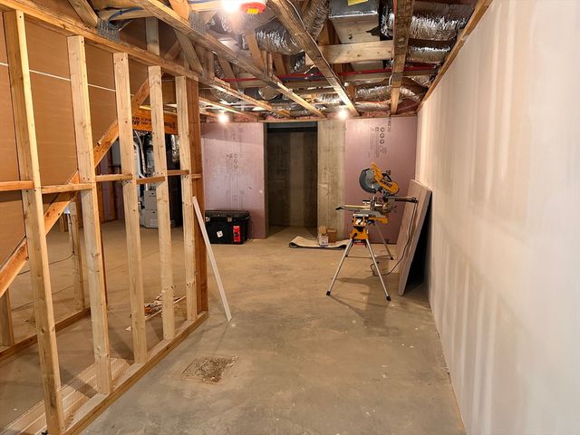 88 Stafford Holland Rd, Wales, MA 01081