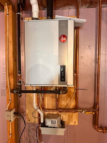 88 Stafford Holland Rd, Wales, MA 01081