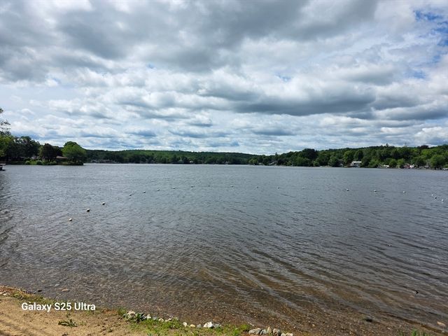 88 Stafford Holland Rd, Wales, MA 01081