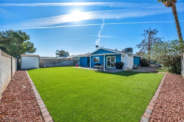 6300 Espinosa Avenue, Las Vegas, NV 89108