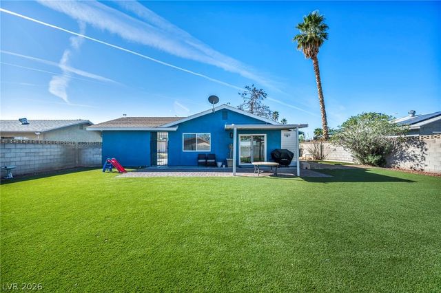 6300 Espinosa Avenue, Las Vegas, NV 89108