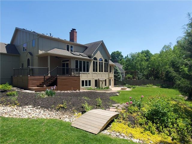 9019 W 139th Terrace, Overland Park, KS 66221