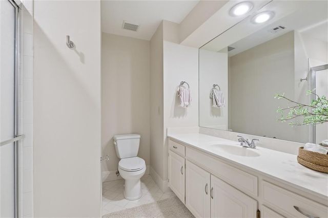 9019 W 139th Terrace, Overland Park, KS 66221
