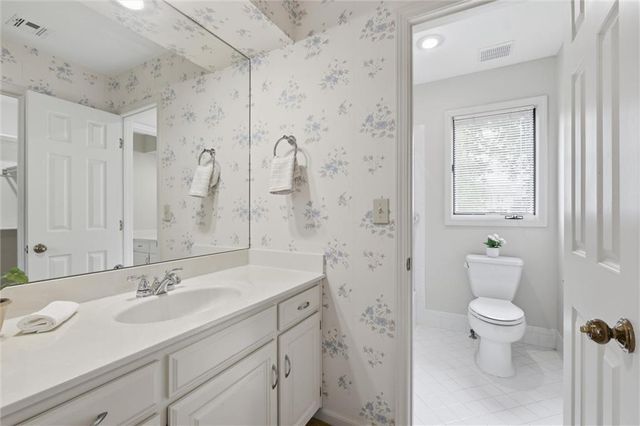 9019 W 139th Terrace, Overland Park, KS 66221