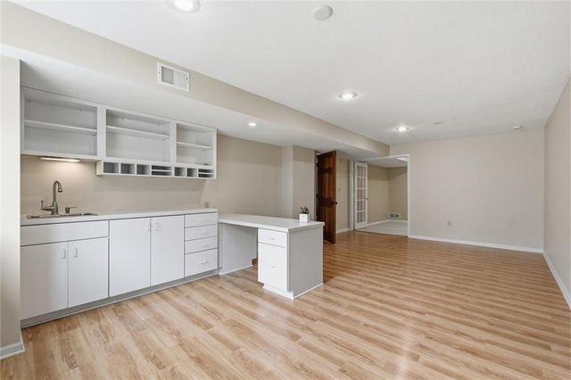 9019 W 139th Terrace, Overland Park, KS 66221