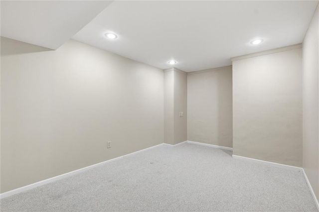 9019 W 139th Terrace, Overland Park, KS 66221