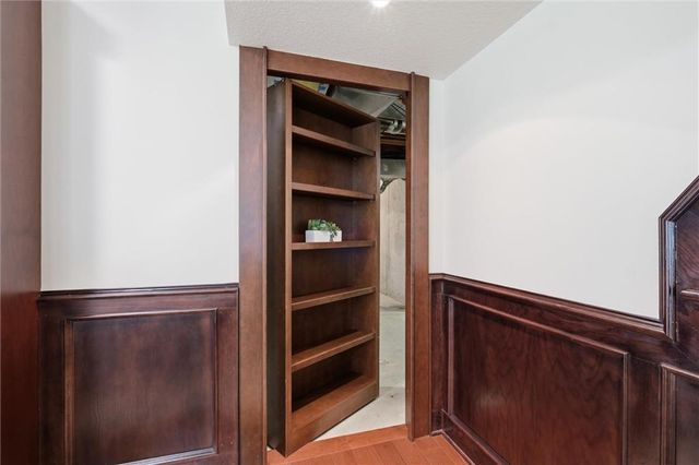 9019 W 139th Terrace, Overland Park, KS 66221