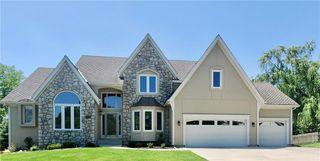 9019 W 139th Terrace, Overland Park, KS 66221
