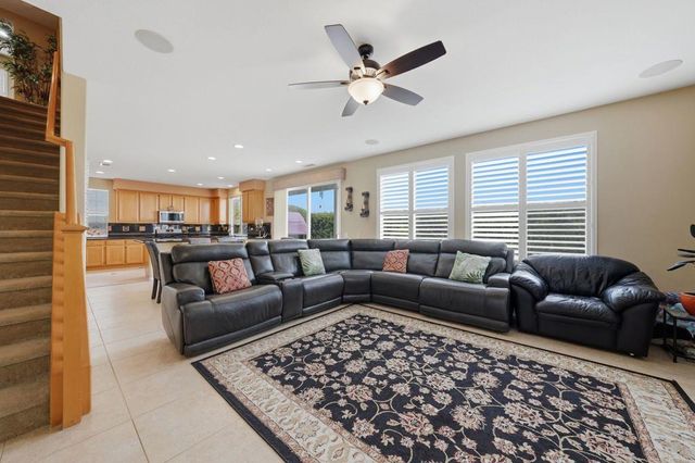 344 Plaza Los Osos, Chula Vista, CA 91914