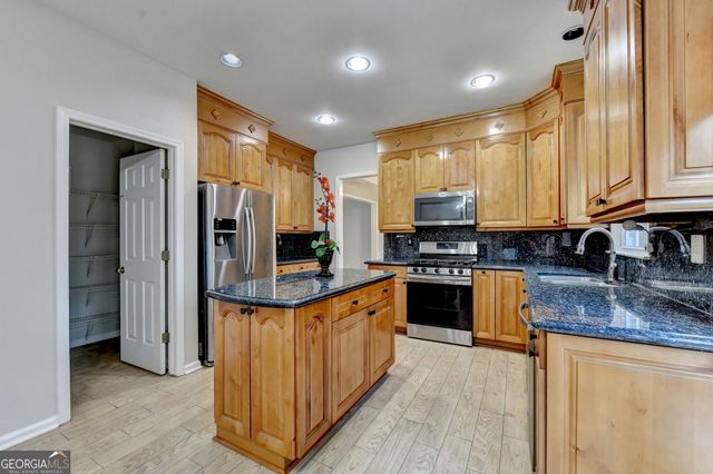 2835 Crestmont Court, Cumming, GA 30041