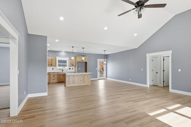 913 Samthea Drive, Oronogo, MO 64855