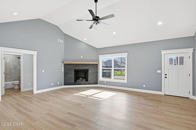 913 Samthea Drive, Oronogo, MO 64855