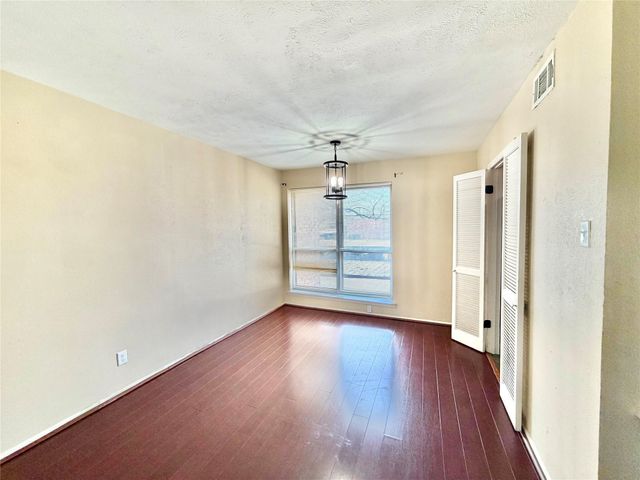 4933 Skillman Street 247, Dallas, TX 75206