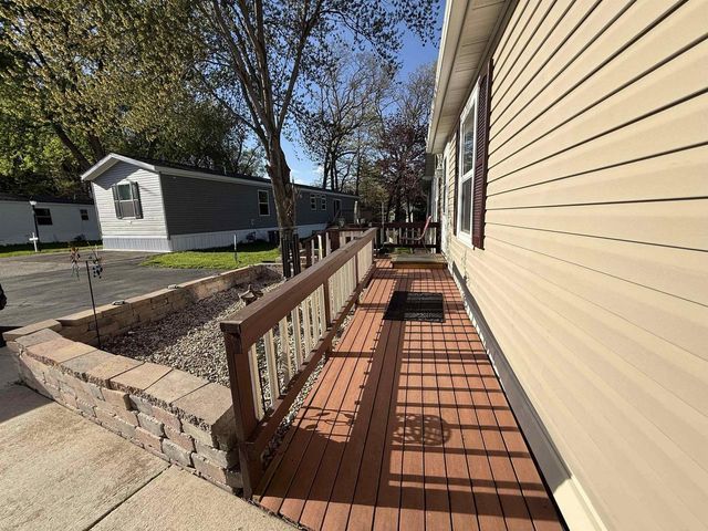 194 Hunters Glen, Baraboo, WI 53913