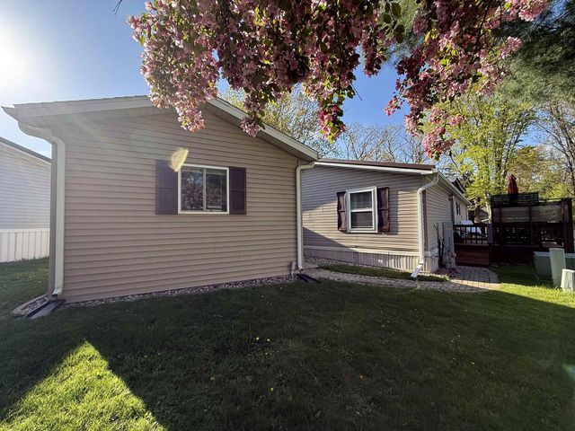 194 Hunters Glen, Baraboo, WI 53913