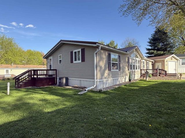 194 Hunters Glen, Baraboo, WI 53913