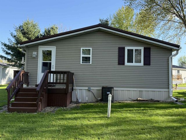 194 Hunters Glen, Baraboo, WI 53913