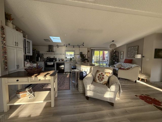 194 Hunters Glen, Baraboo, WI 53913