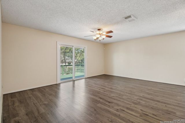 4825 Sunlit Well, San Antonio, TX 78247