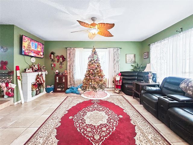 913 HELENA DRIVE, Brandon, FL 33511