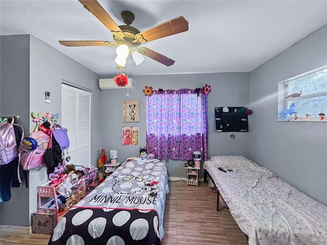 913 HELENA DRIVE, Brandon, FL 33511