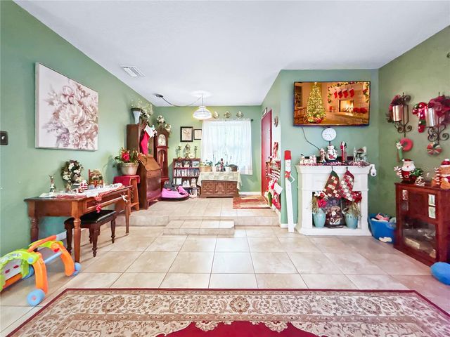 913 HELENA DRIVE, Brandon, FL 33511