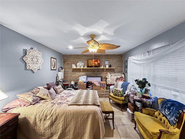 913 HELENA DRIVE, Brandon, FL 33511